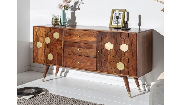 Buffet en acacia brun et déco doré