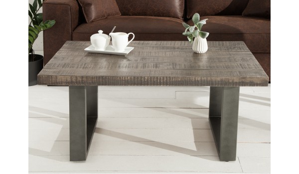 Table basse rectangulaire en bois et pied métal design