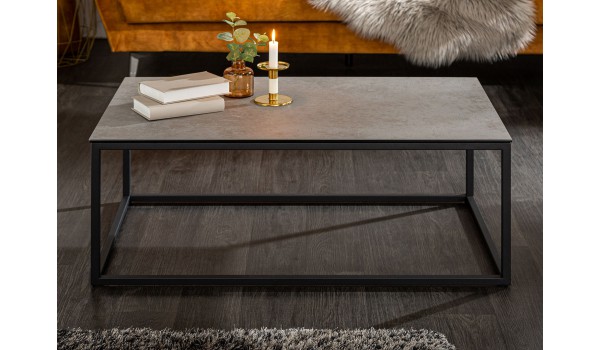 Table basse rectangulaire en céramique gris béton