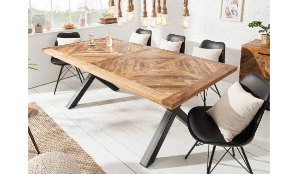 Table en bois de manguier - Pied en X noir