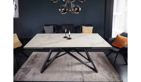 Grande table en céramique effet marbre 180-260 cm