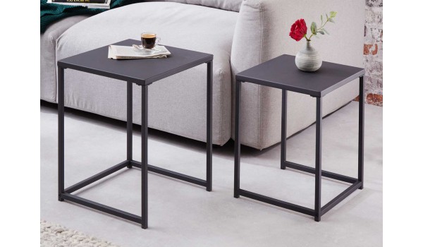 Table basse d'appoint noire en métal