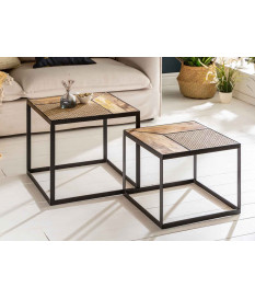 Deux tables basses carrées emboîtable