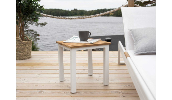 Table d'appoint carrée en teck et aluminium blanc