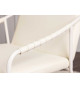 Chaise beige rembourrée en simili cuir