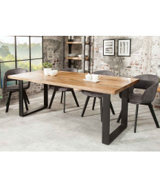 Table à manger en bois et pieds industriel