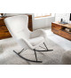 Rocking chair en tissu bouclé blanc