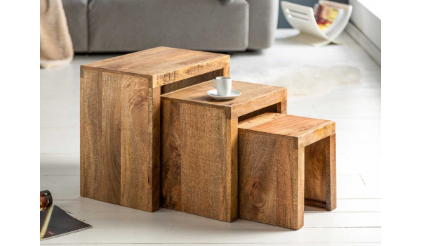 Set de 3 tables d'appoints en bois de manguier