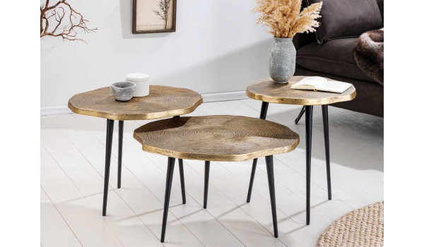 Tables basses design dorées et métal noir