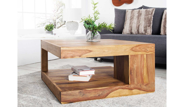 Table basse carrée originale en bois massif