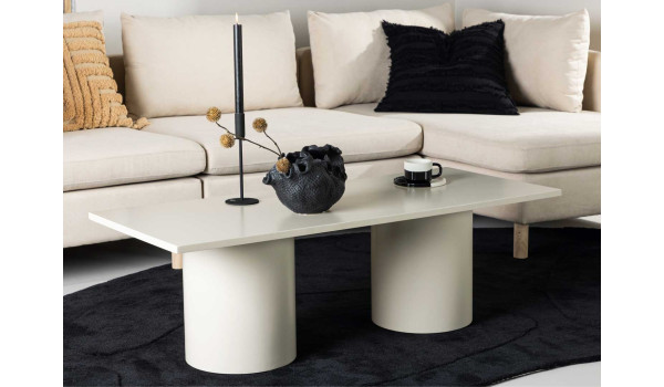 Table basse rectangulaire et pieds cylindriques