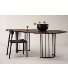 Table à manger ovale noyer et métal noir