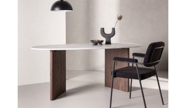 Table de repas imitation pierre et bois foncé