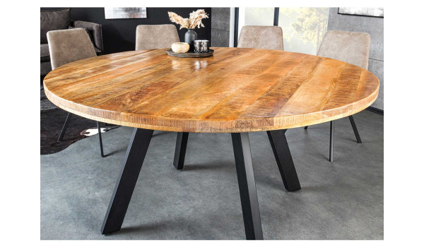 Table en bois massif de manguier et pied métal