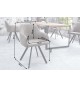 Chaise contemporaine gris clair / Pieds métal noir