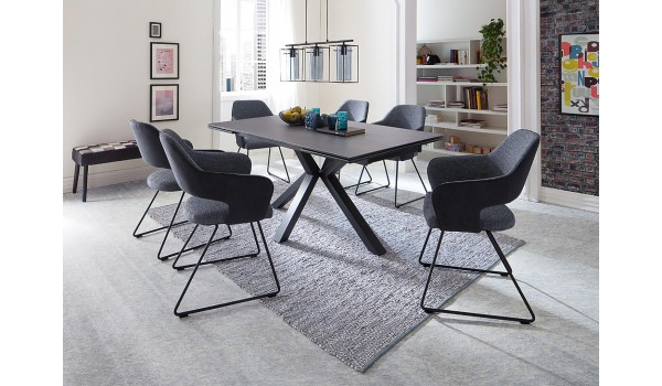 Table design en céramique et piétement métal noir design